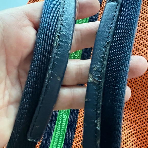 Fun transforming gym bag/ weekend bag/ duffle bag with inside removable poches - Picture 10 of 14